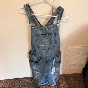 Boyfriend overall shorts